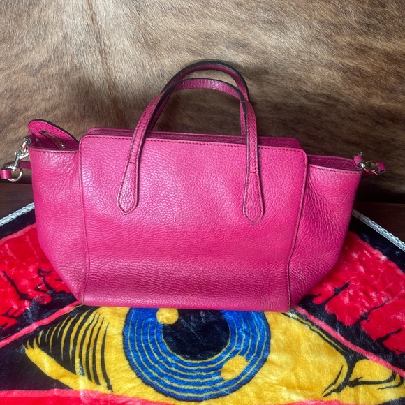 GUCCI magenta swing bag - Picture 4 of 16